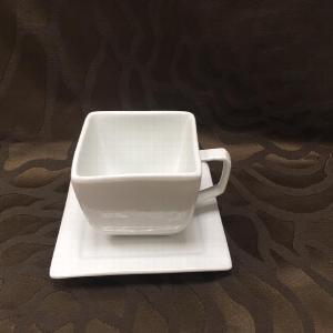Блюдце кофейное квадратное ф-р Fairway 9,5СМ 5190